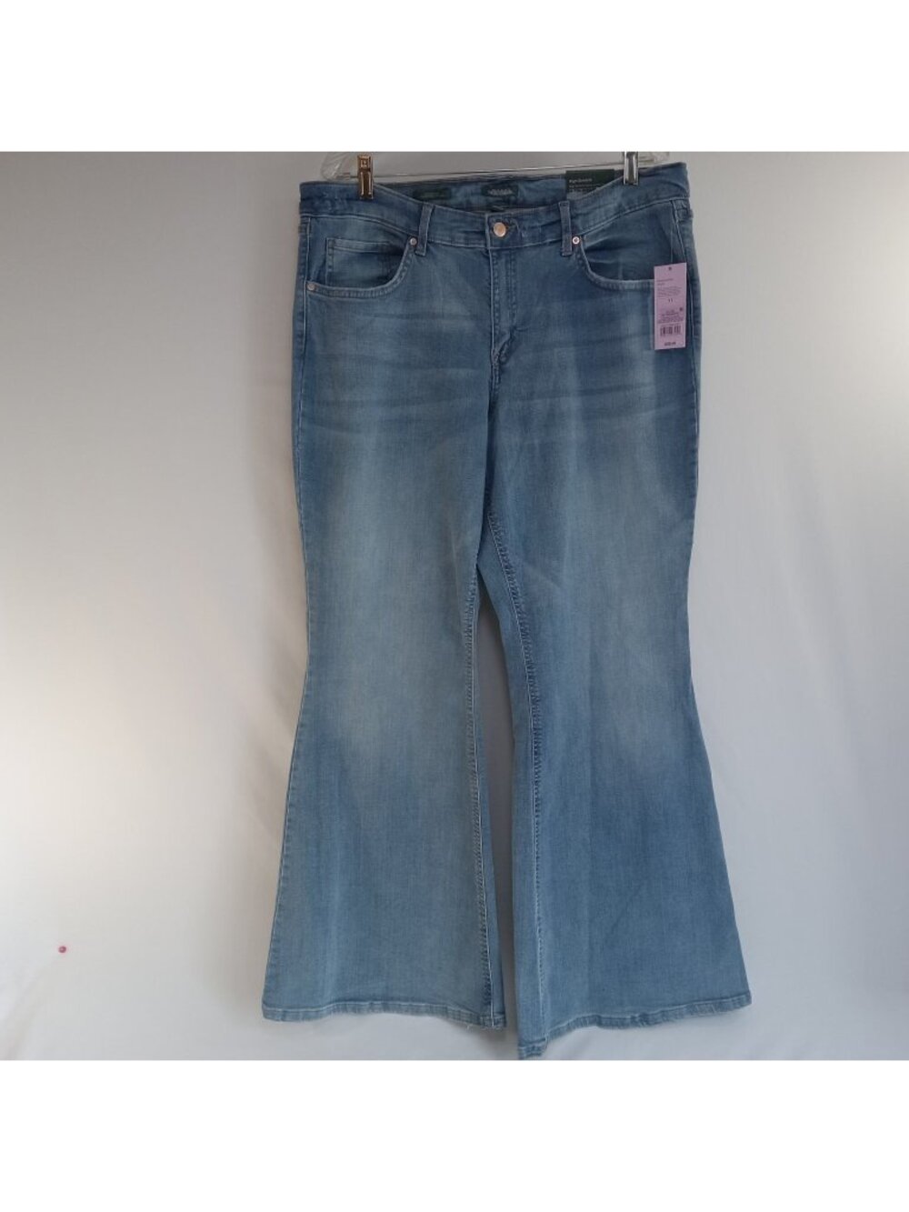 Wild Fable Women's Mid-Rise Flare Jeans Denim High Stretch Size 17 Distressed